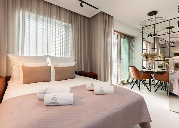 Flatbook - Center Yacht Park *